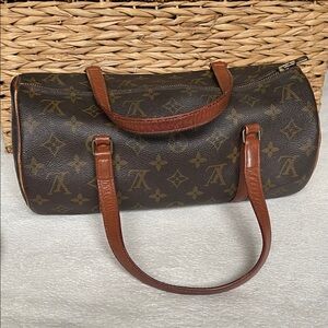 Authentic Louie Vuitton Papillon 26 Bag Brown Monogram Barrel Bag